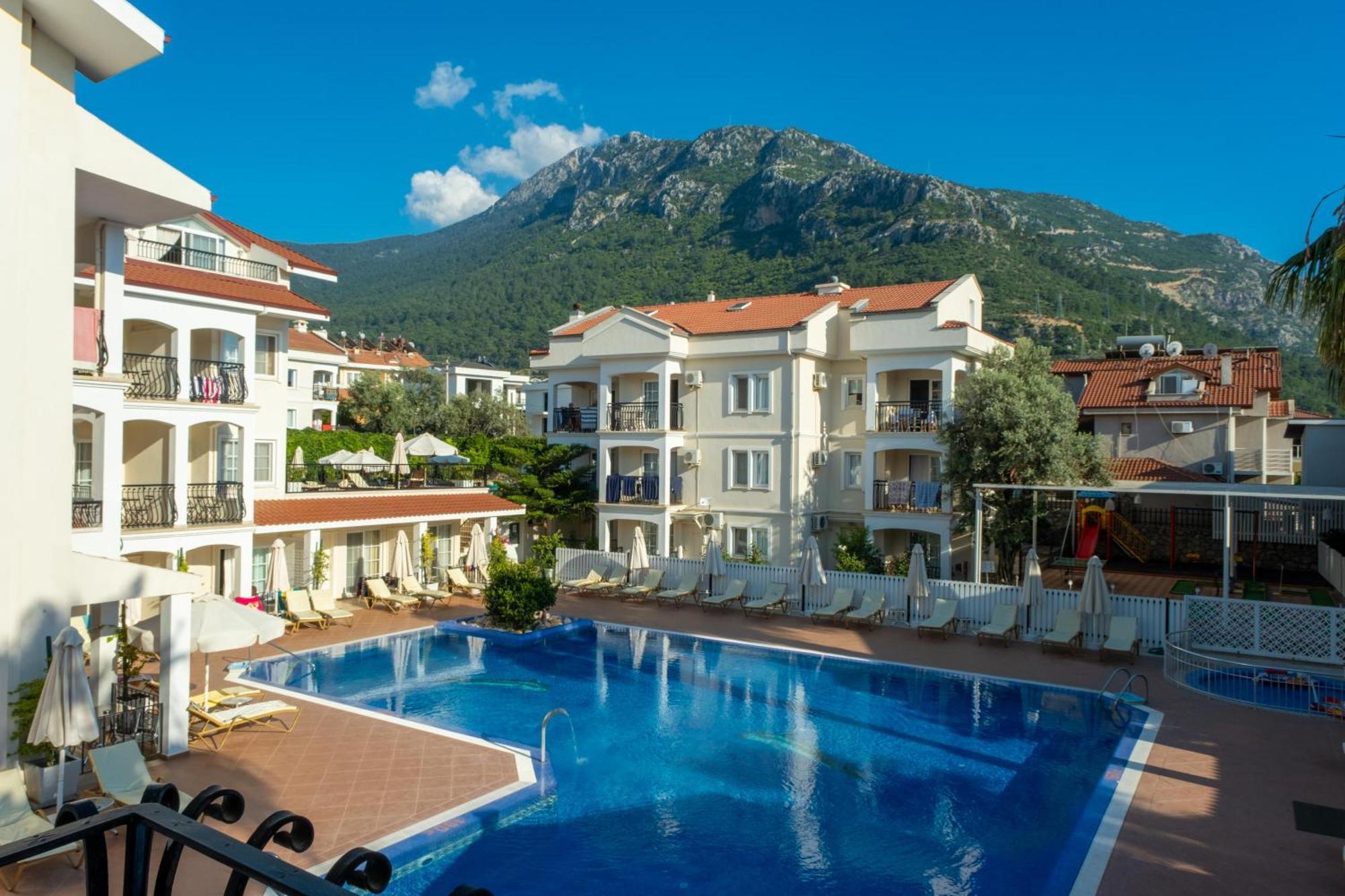 Sea Breeze Hotel And Apartments Ölüdeniz Esterno foto
